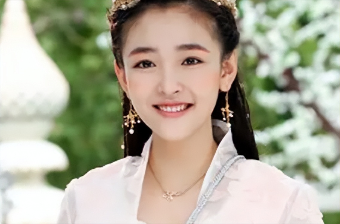 给“公主演得最好的10个演员”排个名，戚薇倒数，赵丽颖仅排第五