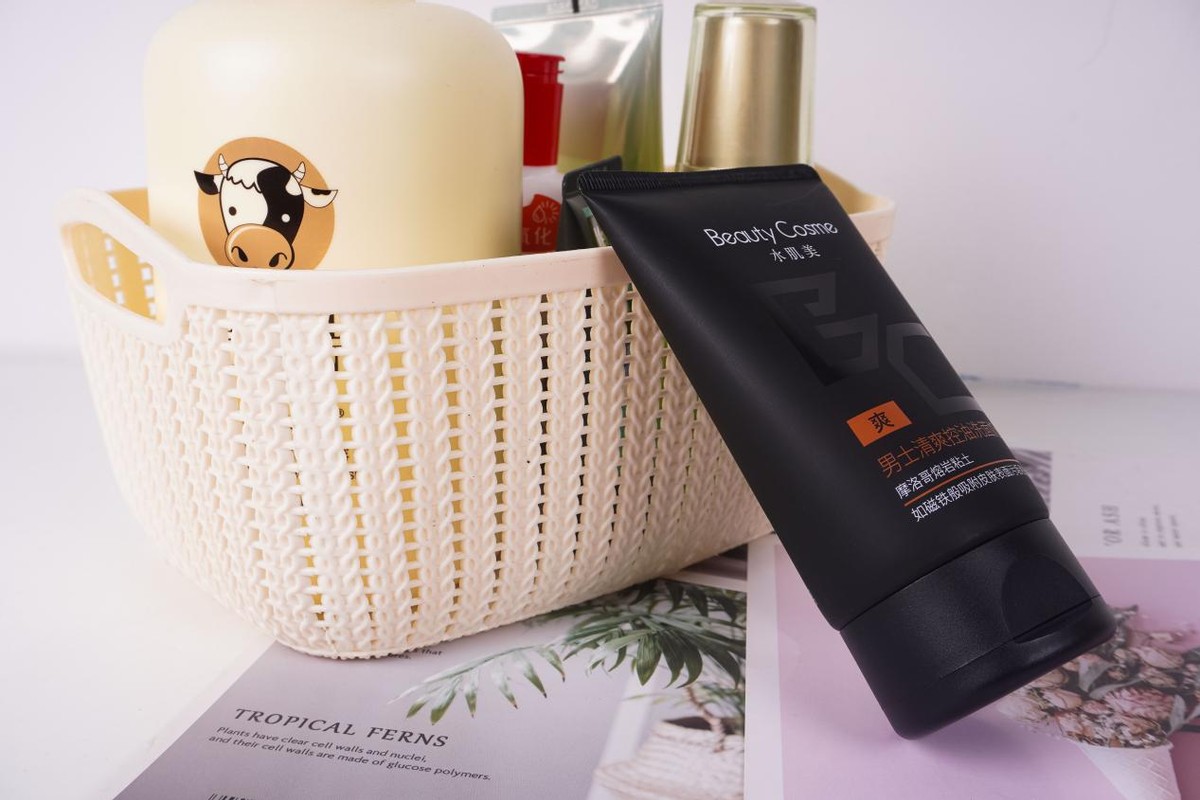 男士洗面奶就选它：洗掉油腻，堪称清洁“白月光”