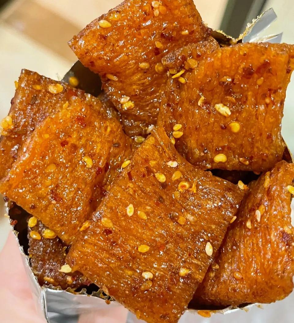 手工辣条一根一根又一根,吃得停不下来