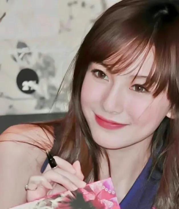 我一个女的都被baby迷住了，怎么能这么好看啊