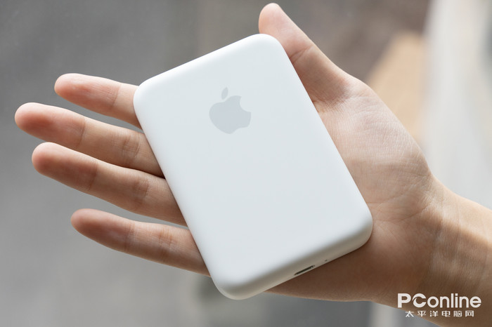 四百多块买的苹果MagSafe外接电池是智商税吗？
