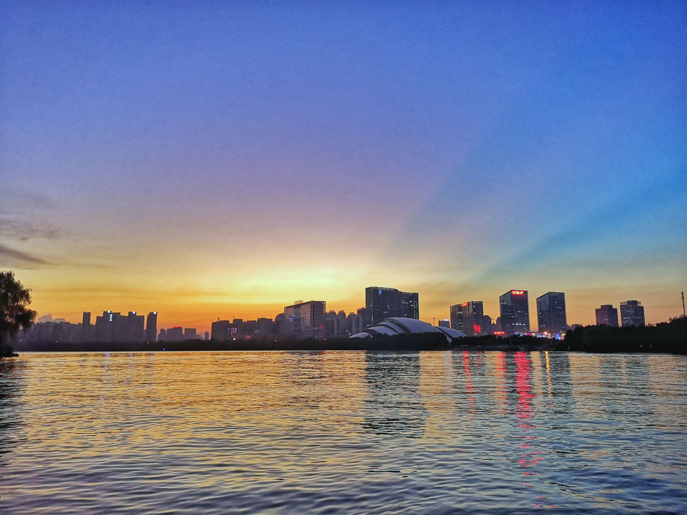 天鹅湖景区景点图片