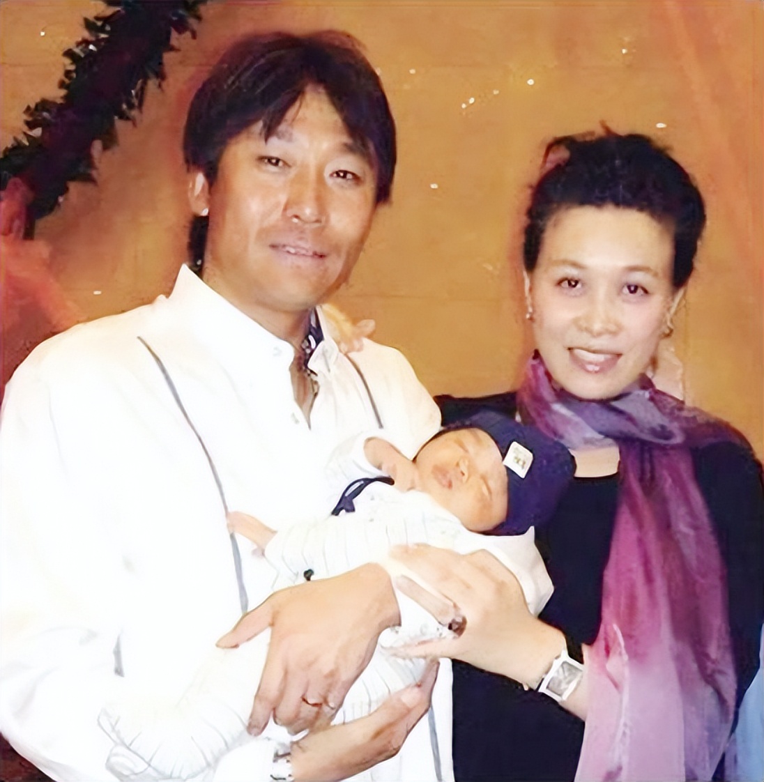 那英与高峰分手17年：她带着儿子再婚，他娶运动员后依然是非不断