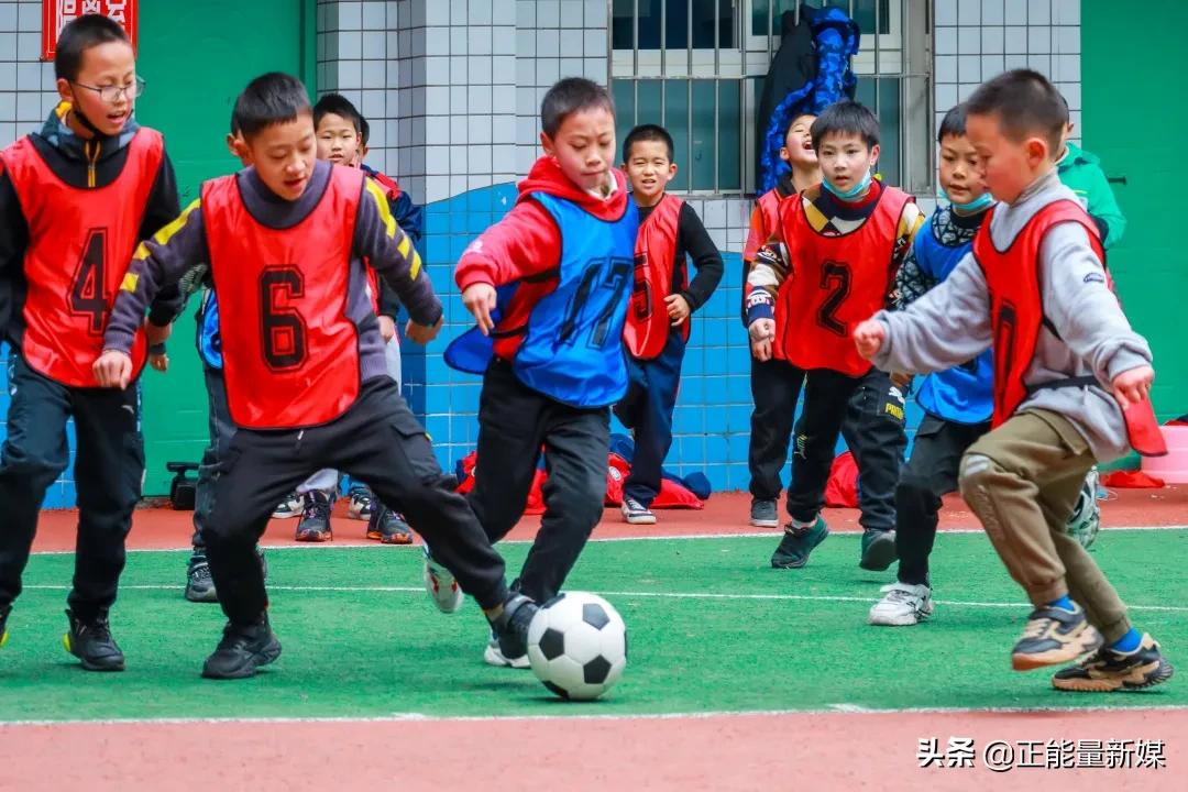 巴州区四小 大爱育心 成长有温度 孕育有广度的现代小公民