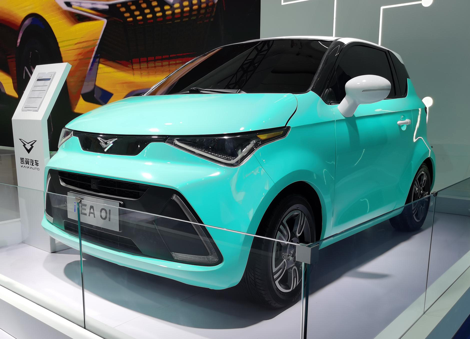 凯翼全新代步小车曝光，车长3080mm，3门，2/4座布局，续航301km