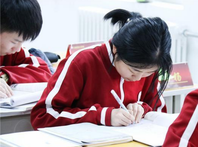 2022浙江高考选考落幕，全省57.67万考生参加，同期增加了3万多人