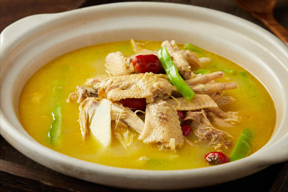 一只猪肚半只鸡，教你做猪肚鸡汤，鲜美浓白营养高，年夜饭必备