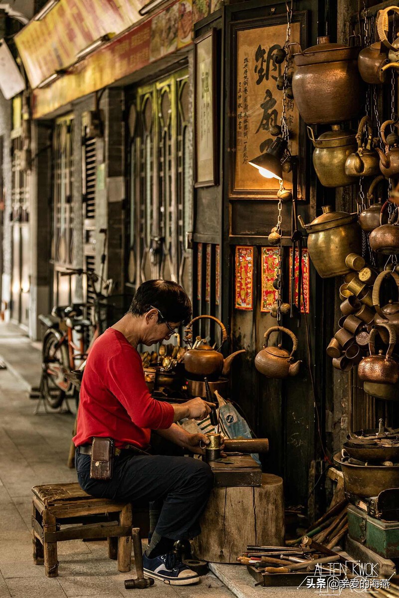 中国正在消逝的13个老行当,让人怀念,老照片或许能唤醒你的记忆