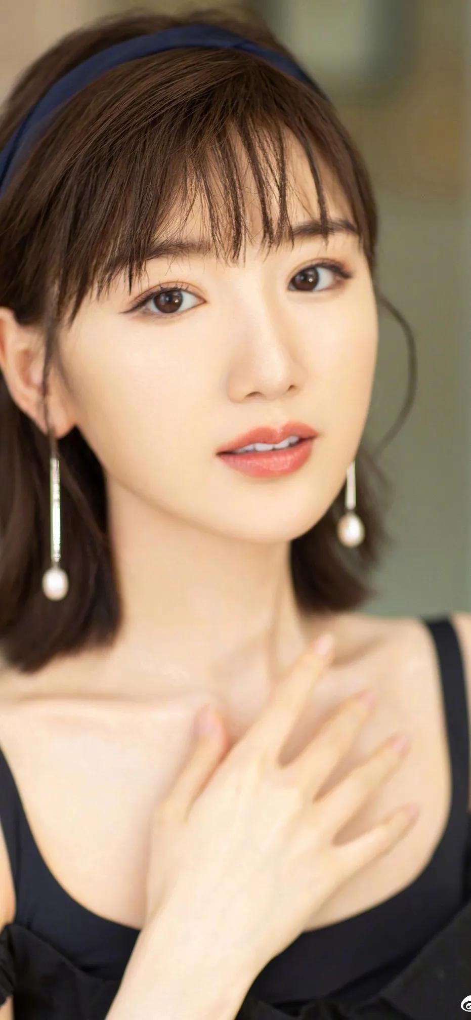 毛晓彤，赵露思，梁洁和胡意旋，谁最甜美