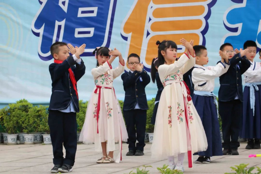 致敬劳动模范 做小小劳动者｜双流区实验小学外国语学校庆祝劳动节