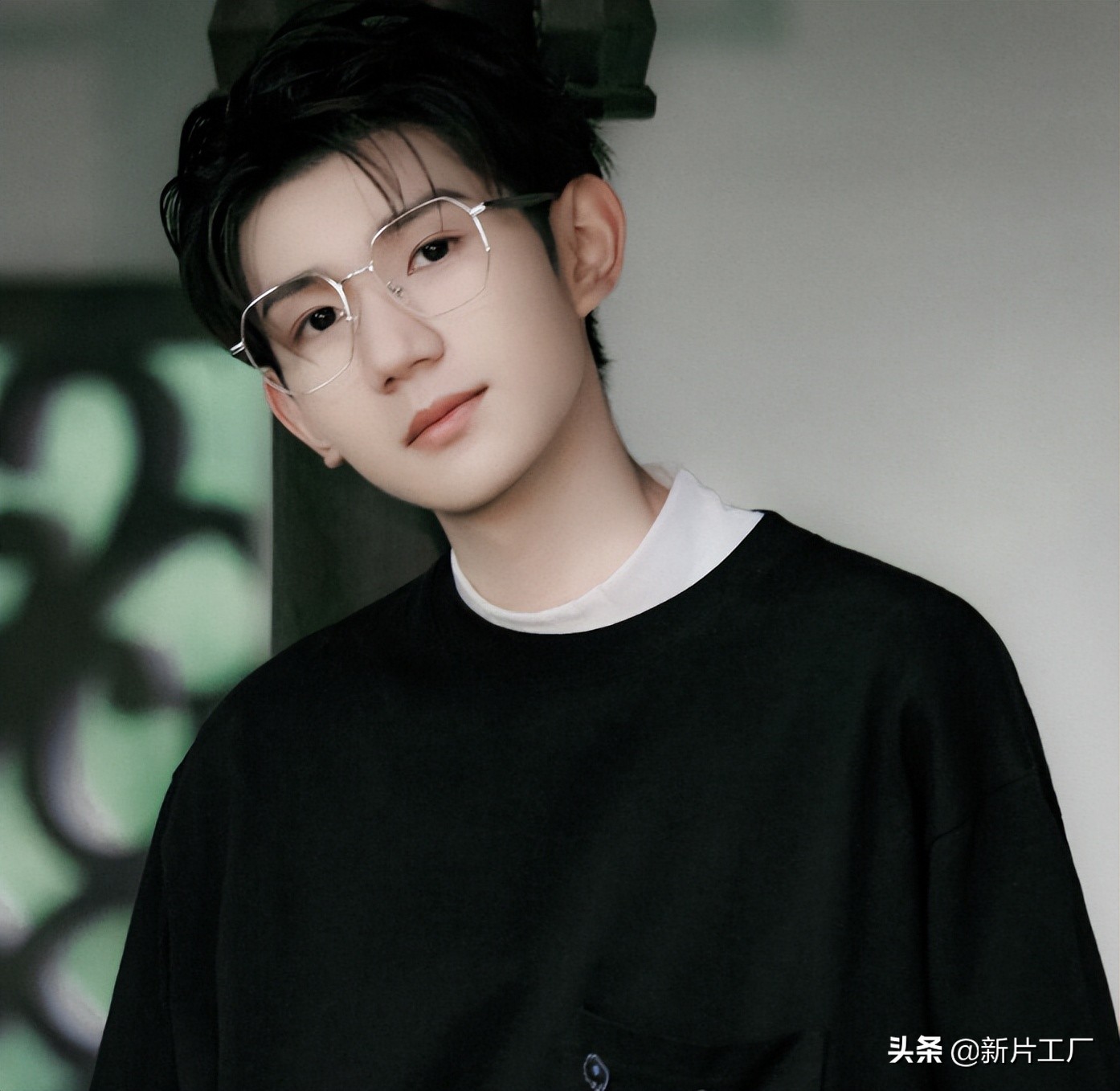 同样是年少演爸，把王源跟周翊然放一起，差别出来了