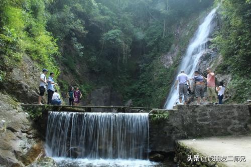 广州出发-阳山2天游｜游峡天下，第一峰天泉景区、泡高山温泉