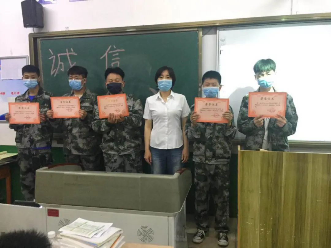 中职班主任寄语：与学生谈心