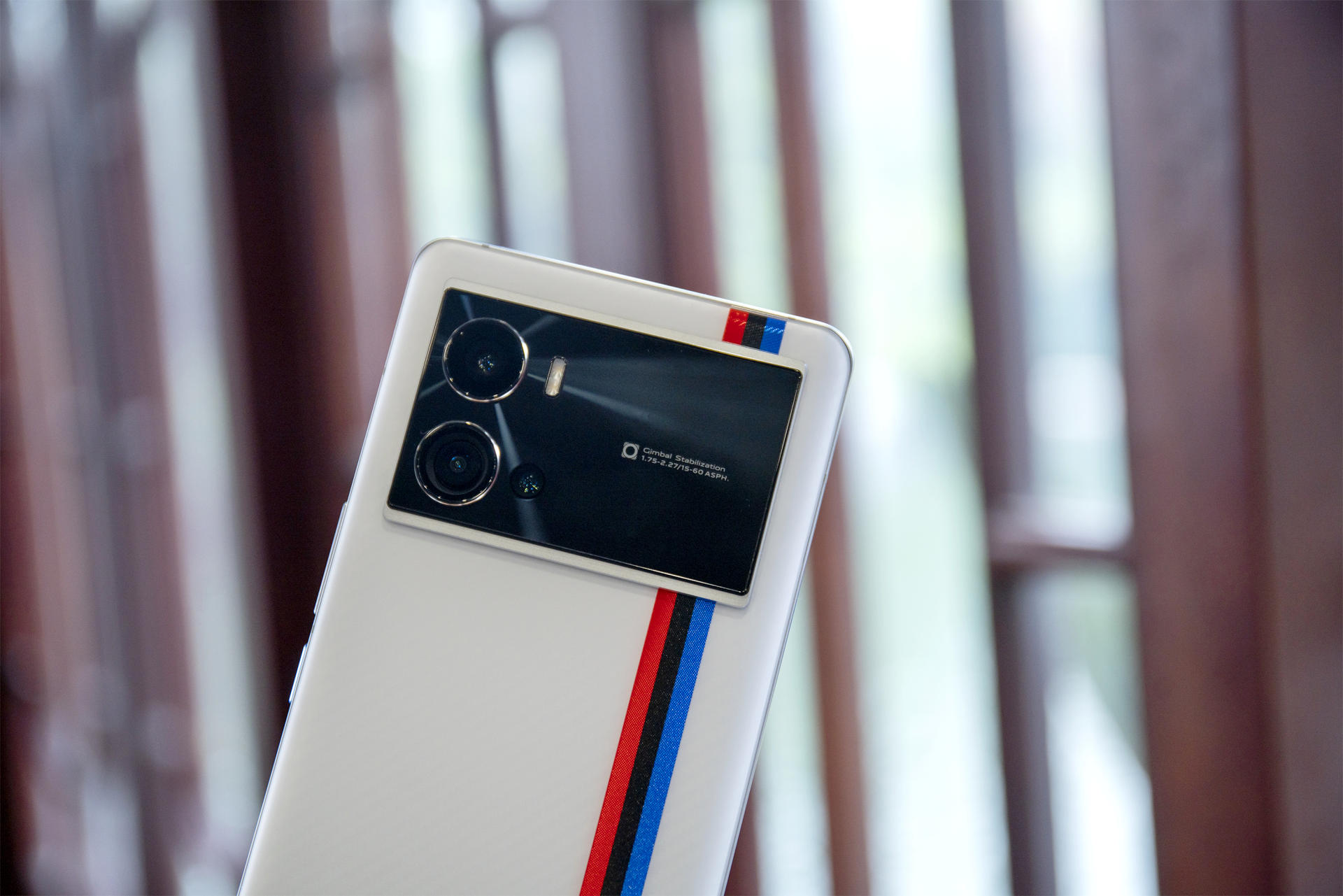 近期这三款手机可以闭眼入 款款都体验好价格也不超过4000元