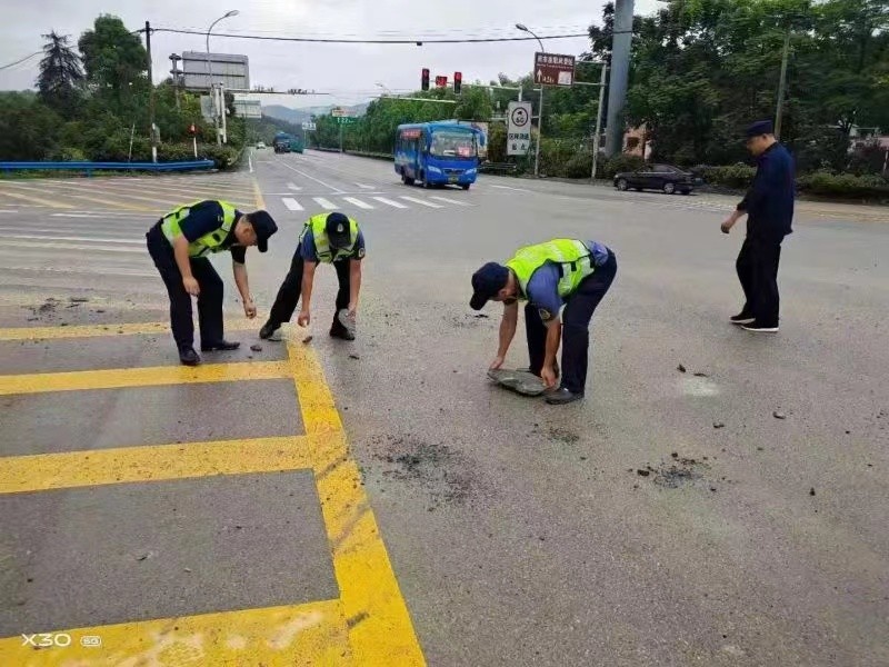 陽(yáng)新縣交通局下基層察民情解民憂活動(dòng)讓群眾出行更便捷