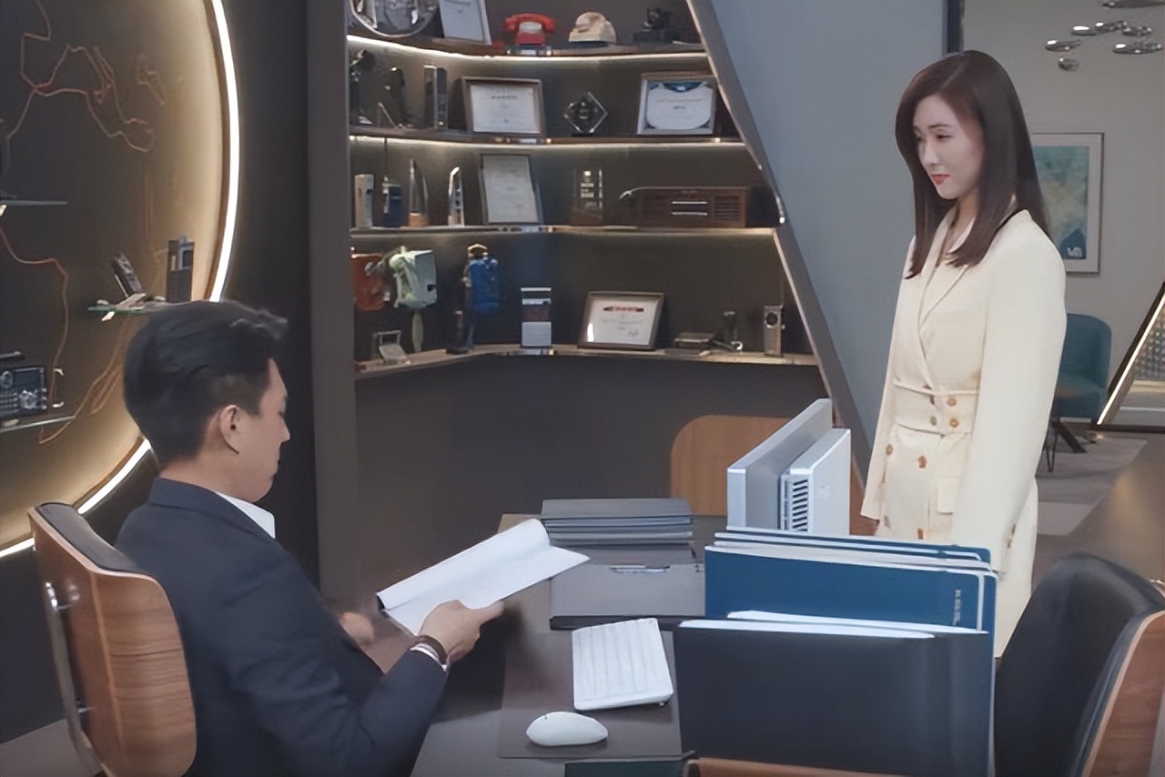 《林深见鹿》：姜楠告诉你一个合格的助理该怎么做