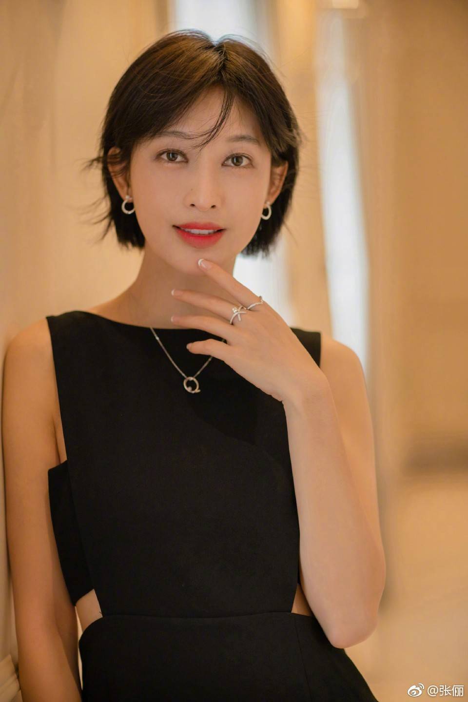 女星衣品—张俪（八）