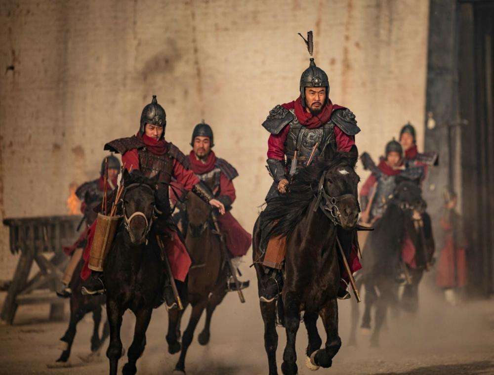 乌克兰全球招雇佣兵，为何雇佣兵不敢进入我国？看看廓尔喀的下场