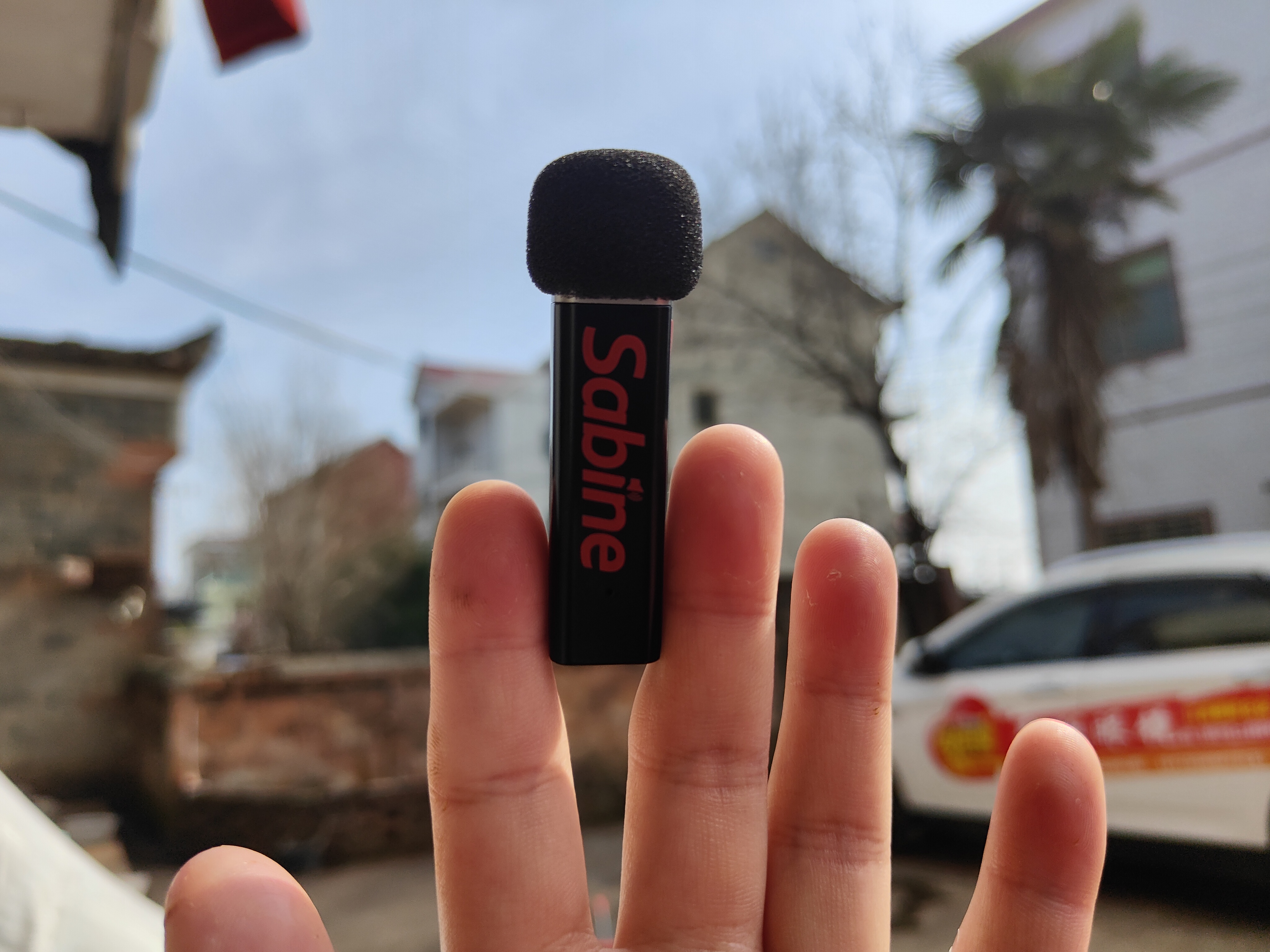 视频“小能手”，塞宾小搬蓝牙领夹麦克风，小体积大效果