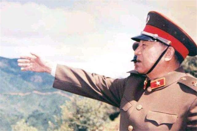 53年秦基伟第一次见毛主席，就撒了一个谎，可是也因此吃了苦头