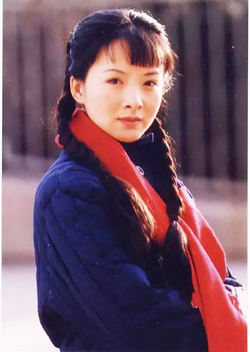 演员谢兰：和丈夫坚持丁克12年愁坏婆婆，41岁意外得子全家乐开怀