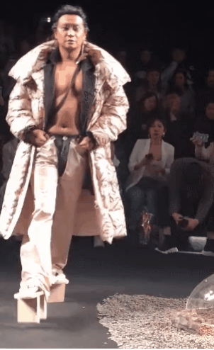 原来这7位油腻大叔，早年颜值“一个顶两个”，唇红齿白又英俊