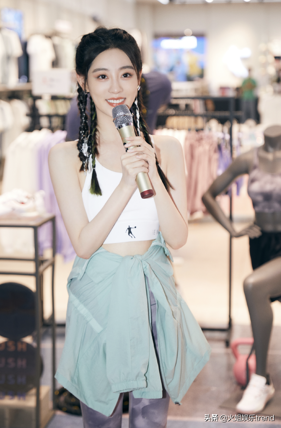 《狐妖小红娘》涂山雅雅换角杨幂公司旗下演员祝褚丹，原定袁冰妍