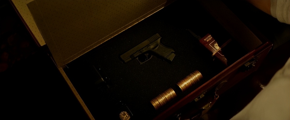 《疾速追杀2》出现的武器比第一部更多，大多数人都认不全