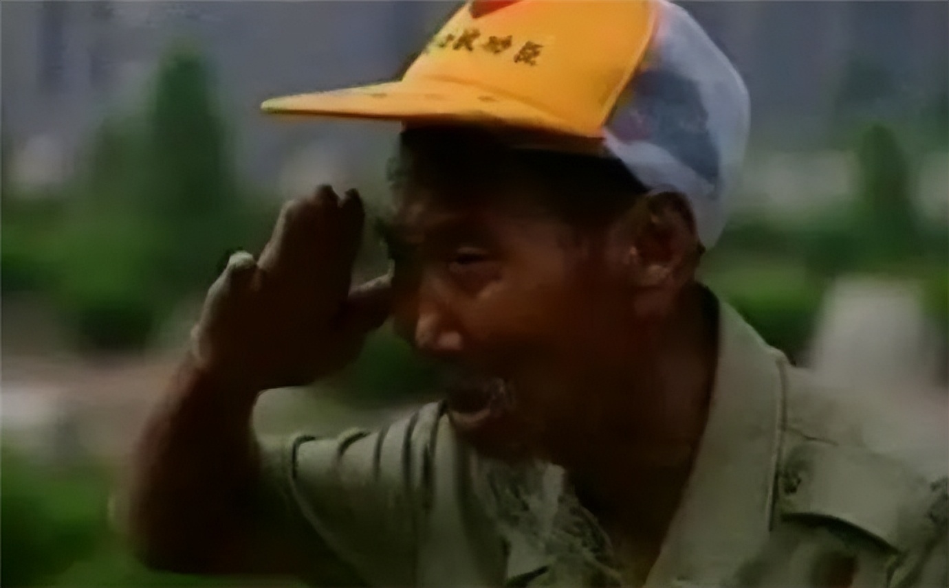 《集结号》原型常孟兰：为找部队捡48年破烂，死后4年老连长现身