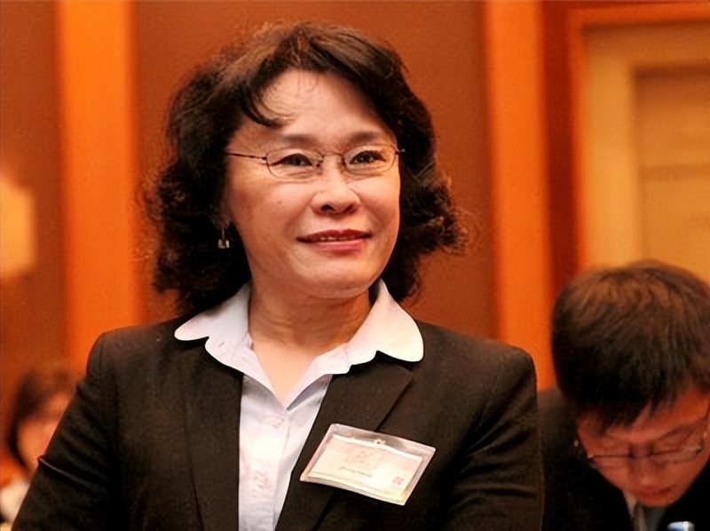 张海迪：5岁截瘫被医生断言活不过27岁！现年过六旬仍在发光发热