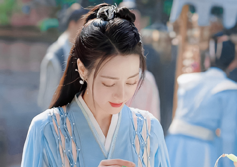 上线20天,飙升热度榜第一,迪丽热巴任嘉伦终于狠狠牛气了一把