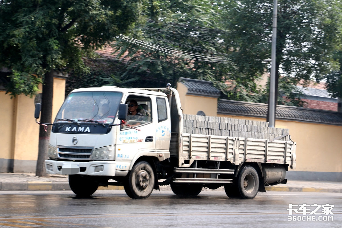 蓝牌受限选黄牌车？没那么简单，运营成本和路权都是问题