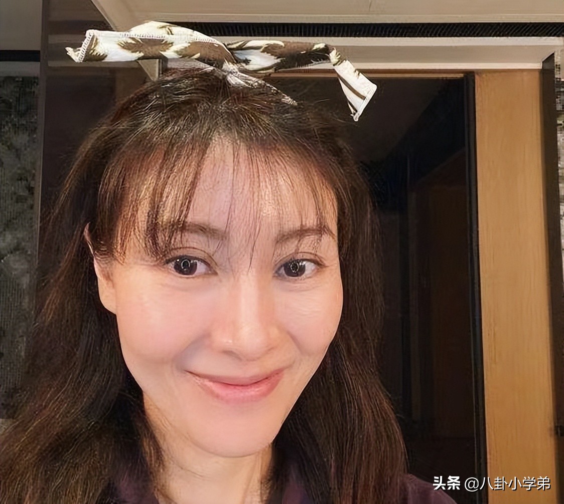 离开了P图和化妆，这8位中老年女星的素颜，谁老了谁冻龄一目了然