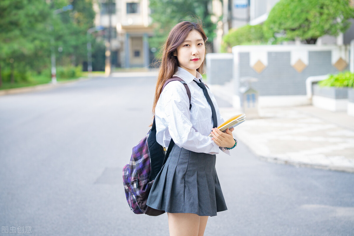 高考志愿选哪些大学好？排名前30%的本科、公办高校前半区均不错