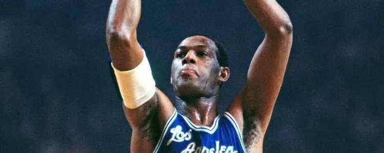 nba有哪些传奇球星(NBA75周年：76位篮球传奇人物排名)