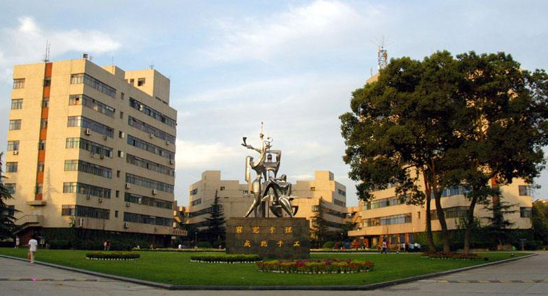 曾被人“遗忘”的大学，如今已“高攀不起”，大学生表示后悔了