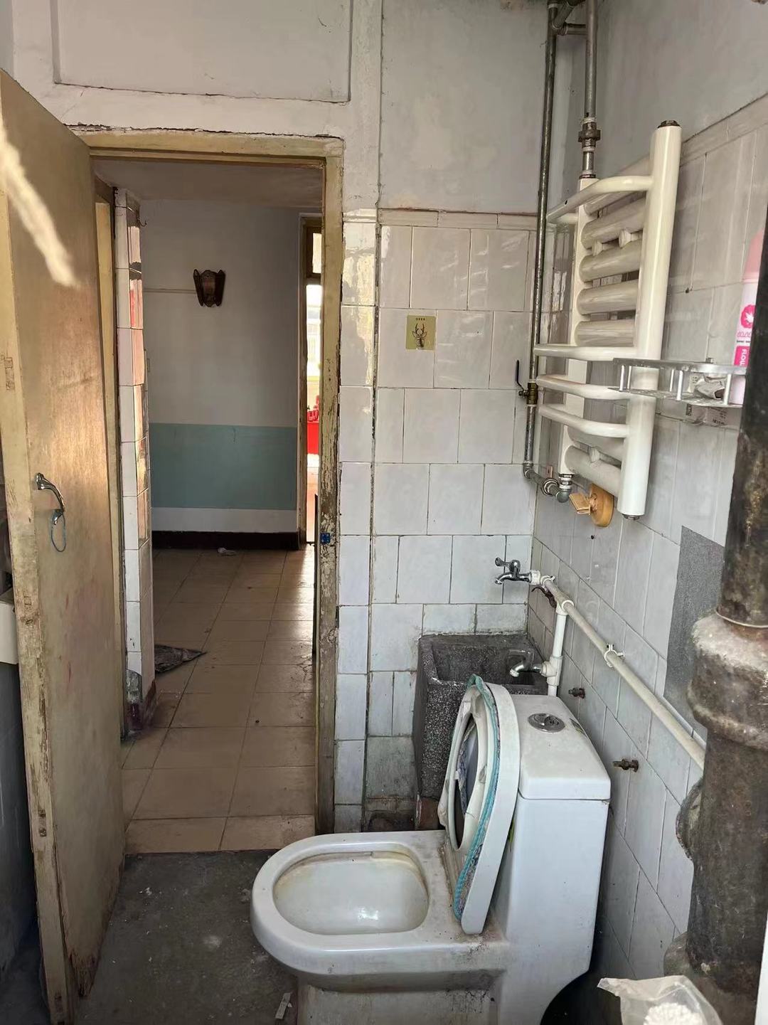 郑州金水区 | 90年代老房，70㎡现代简约风，全屋收纳翻倍
