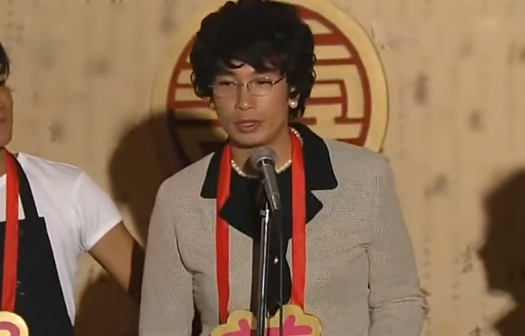8位曾男扮女装的TVB男星，马国明造型“辣眼”，陈键锋毫无违和感