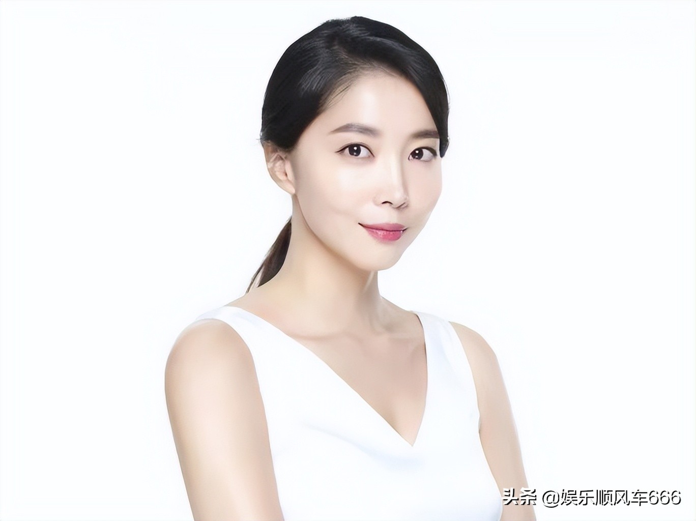 《便利餐厅》单亲妈妈独自抚养自闭症儿子 15岁儿子身高超170cm