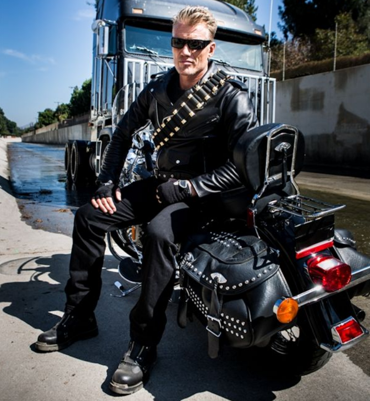 盘点十位40后50后的欧美老戏骨，至今大部分人仍在拍动作戏