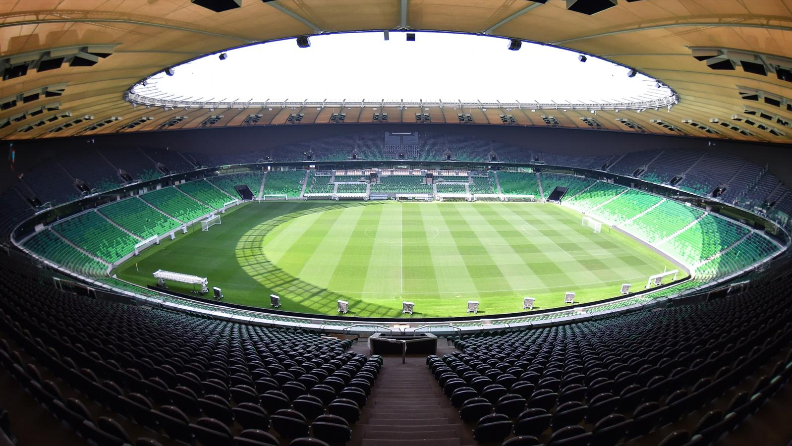 世界杯俄罗斯踢球风格(欧洲非五大联赛知名球场巡礼(俄罗斯篇))_i体育