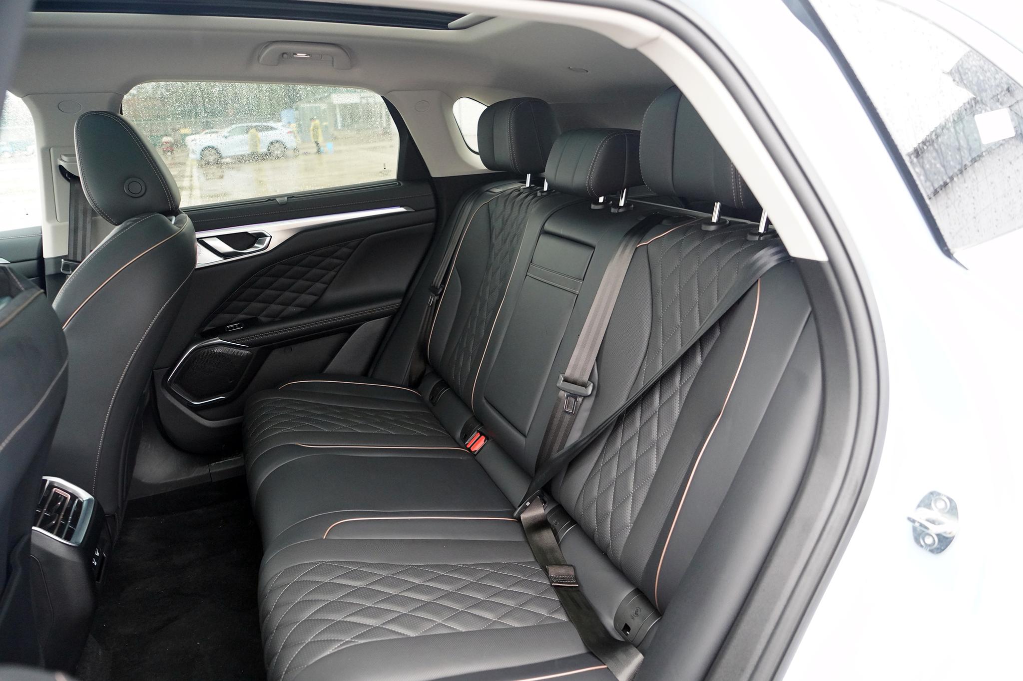 20万左右，2.0T+四驱，买自驾游SUV，选这3台比较靠谱