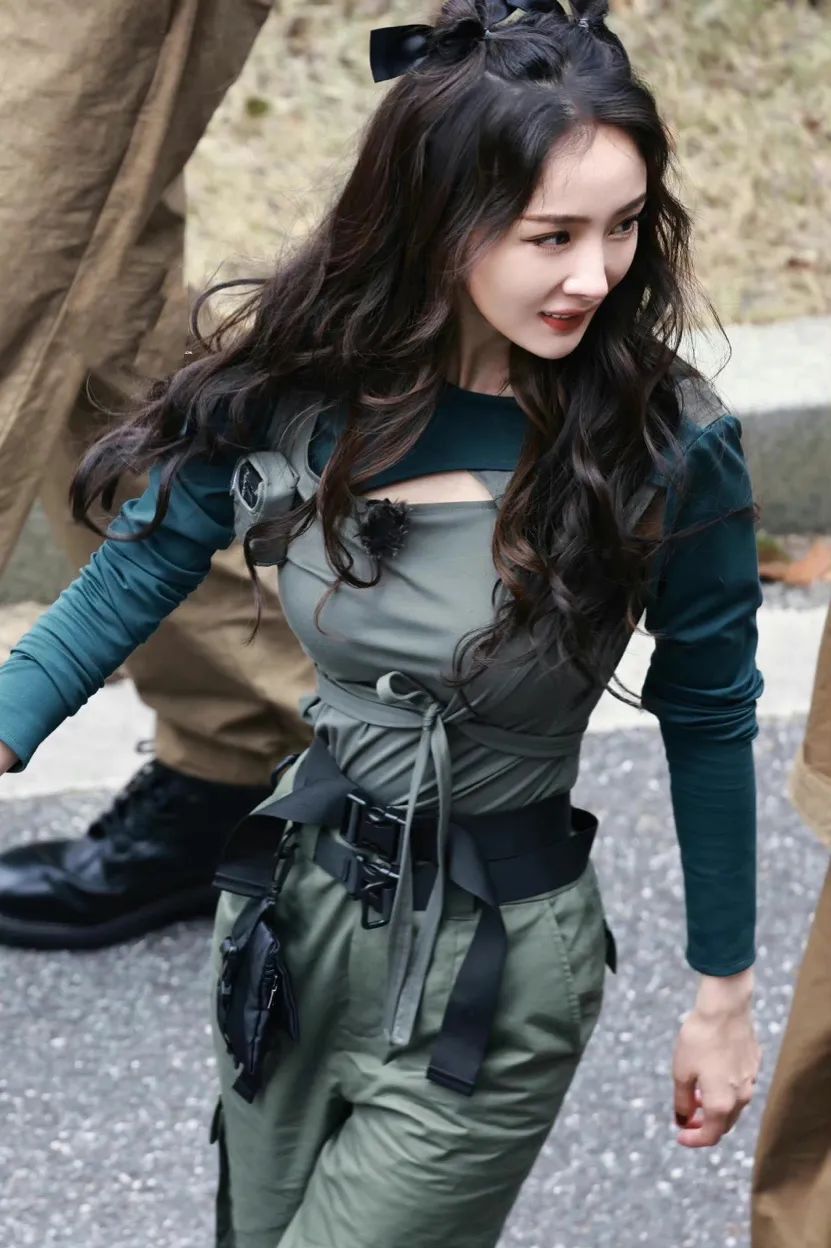 ​港娱圈审美太拉垮，入围港姐进行形象大改造，造型不如原来模样