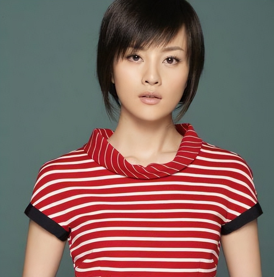 刘孜：28岁嫁地产大亨，34岁才做妈妈，生活过得有滋有味