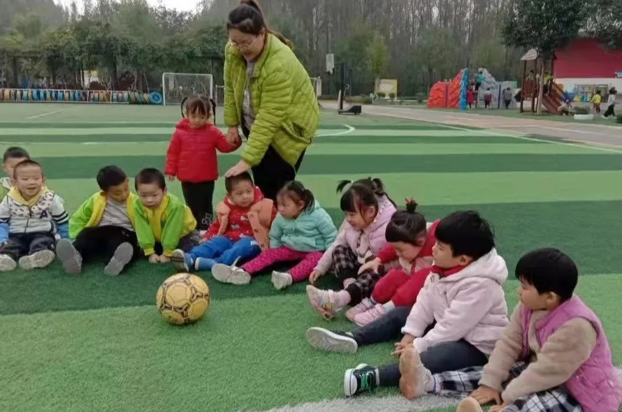 宁阳县文庙中心幼儿园小四班教师宁鑫:用心守护 用爱陪伴