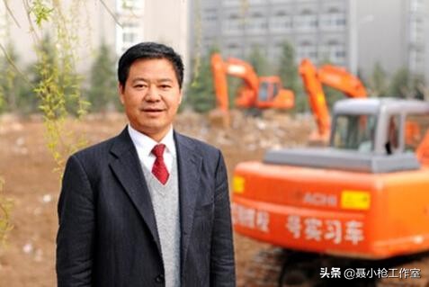 "蓝翔"老板娘孔素英:我只是一个女人,但他从来没把我当做妻子