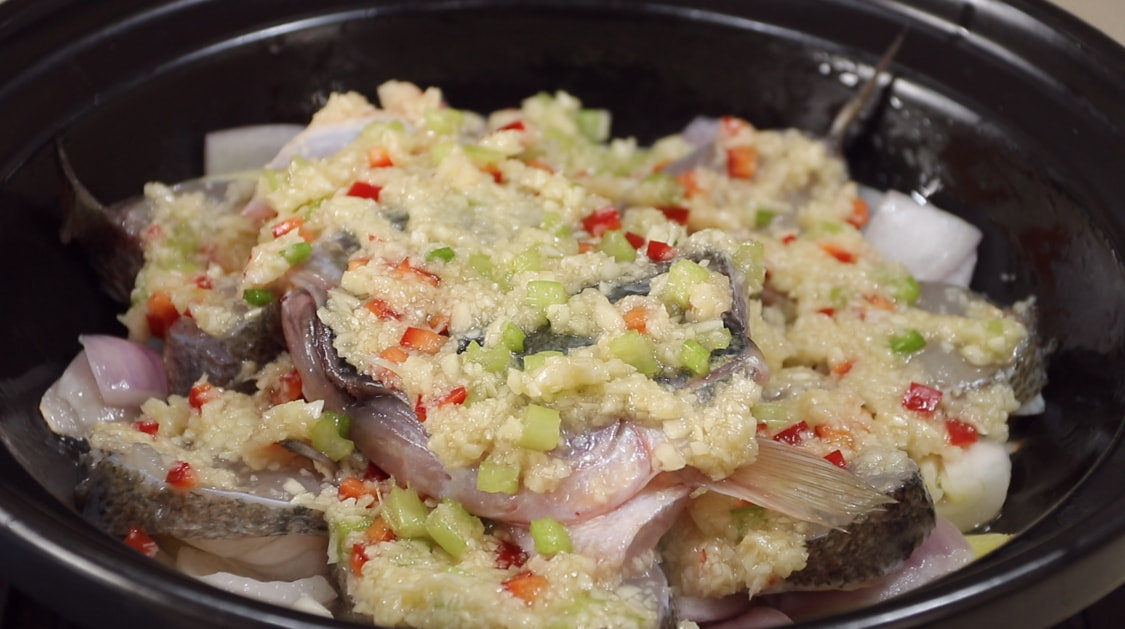 春天，遇到这鱼别手软，刺少肉多，这样做后蒜香味十足