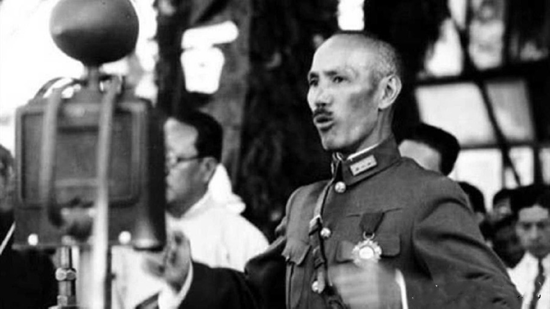 ����ʯ��˵����������ȡ���ң�һ����ë�󶫣���һ������ǹ����