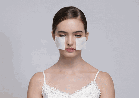 不仅拥有盛世美颜，张雨绮景甜怼脸拍更是零毛孔，皮肤白到发光了