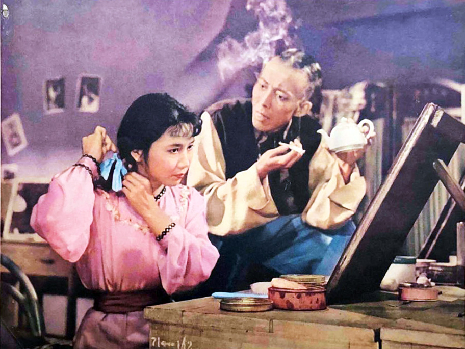 又一位著名女星离世 29张珍贵老照片 见证老艺术家王蓓的美丽与爱情